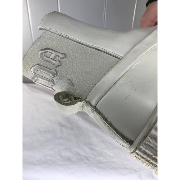 Puma 366266-02 Fenty By Rihanna Ivory Chelsea Sneaker Boots Women's Size 9 - Picture 9 of 9